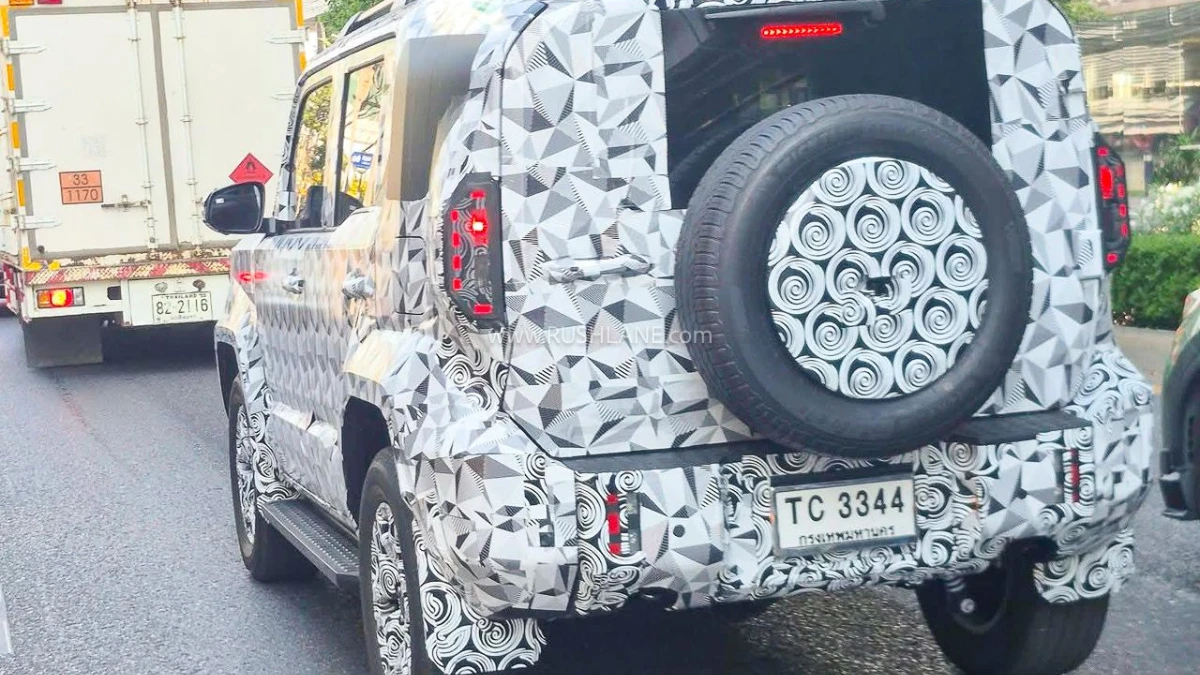 India-Bound Toyota LC FJ Cruiser Spied