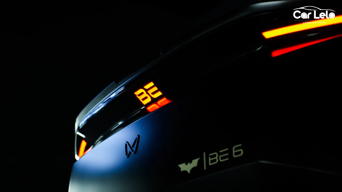 mahindra be 6 batman edition rear logo