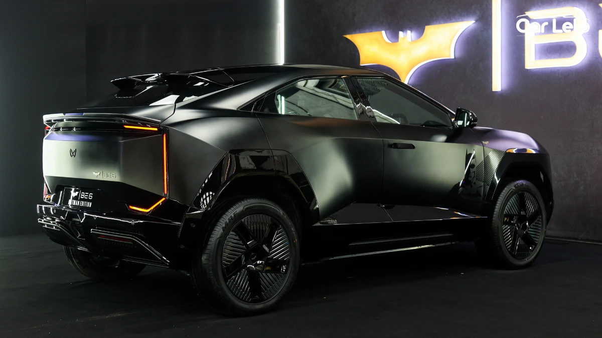 mahindra be 6 batman edition rear profile