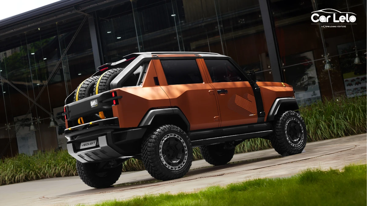mahindra vision sxt rear
