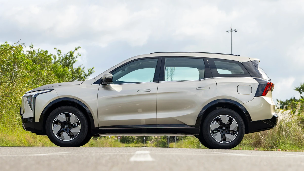 mahindra xev 9s varaint wise price