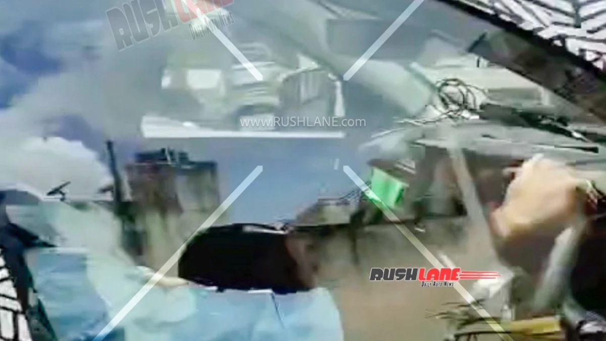 New Duster triple screen dashboard spied