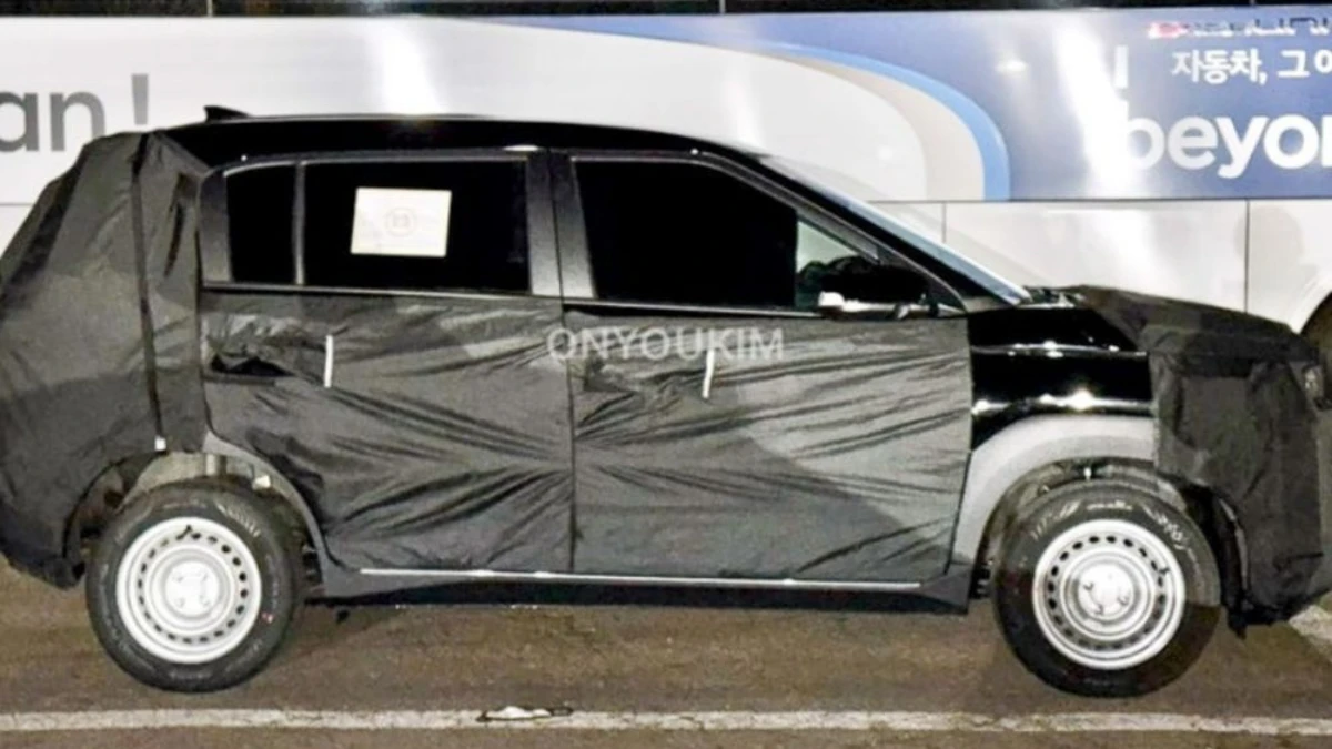 hyundai exter facelift spied in india