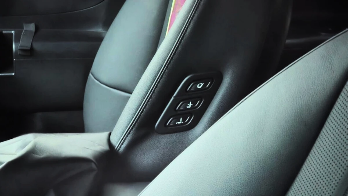 Zero-Gravity Button Inspired by Ioniq 5